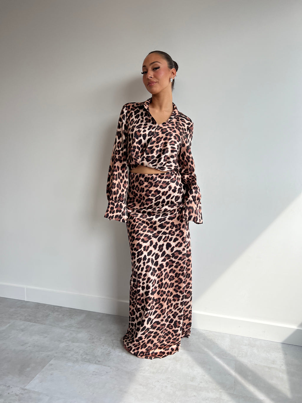 LOLITA SATINROCK-SET DUNKLER LEOPARD