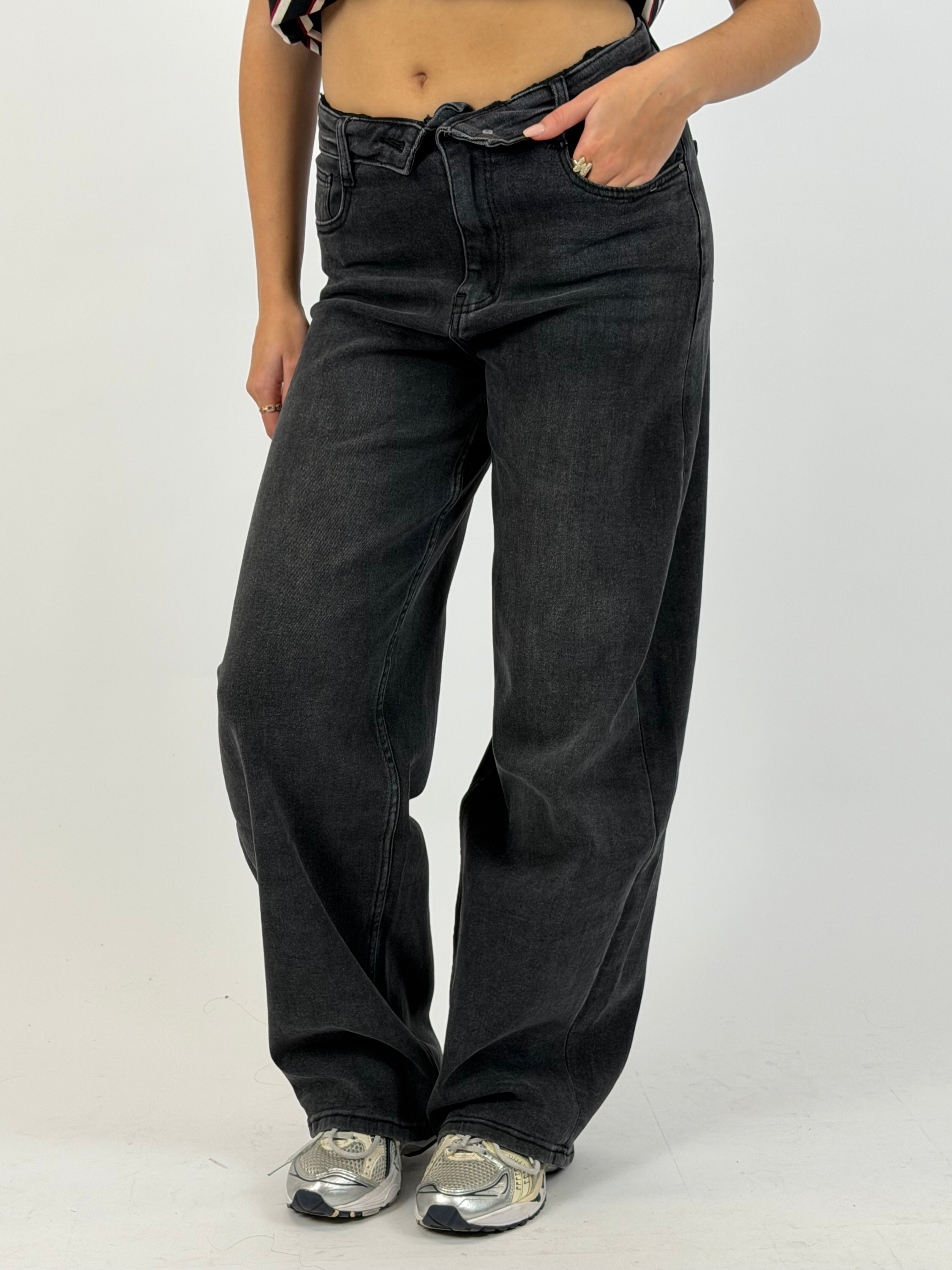 FOLDED WAIST JEANS BLACK