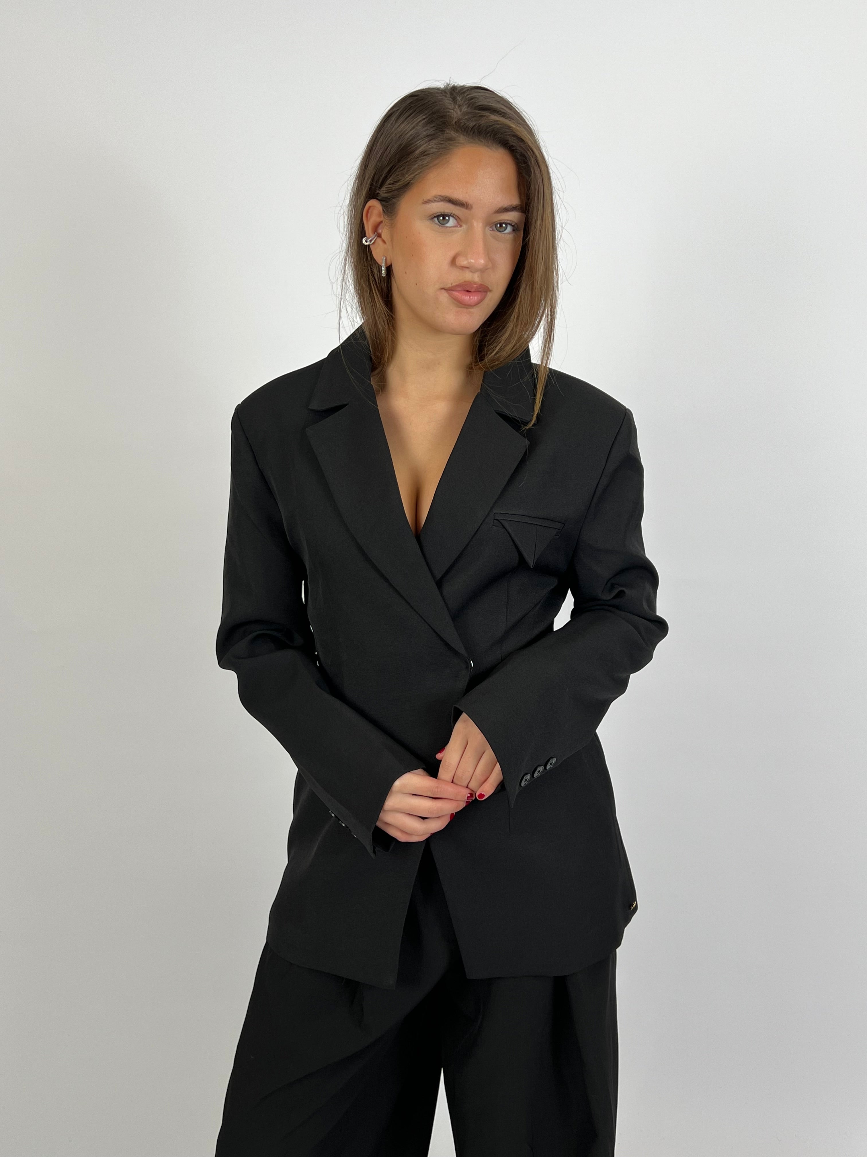 PREMIUM OVERLAP BLAZER BLACK