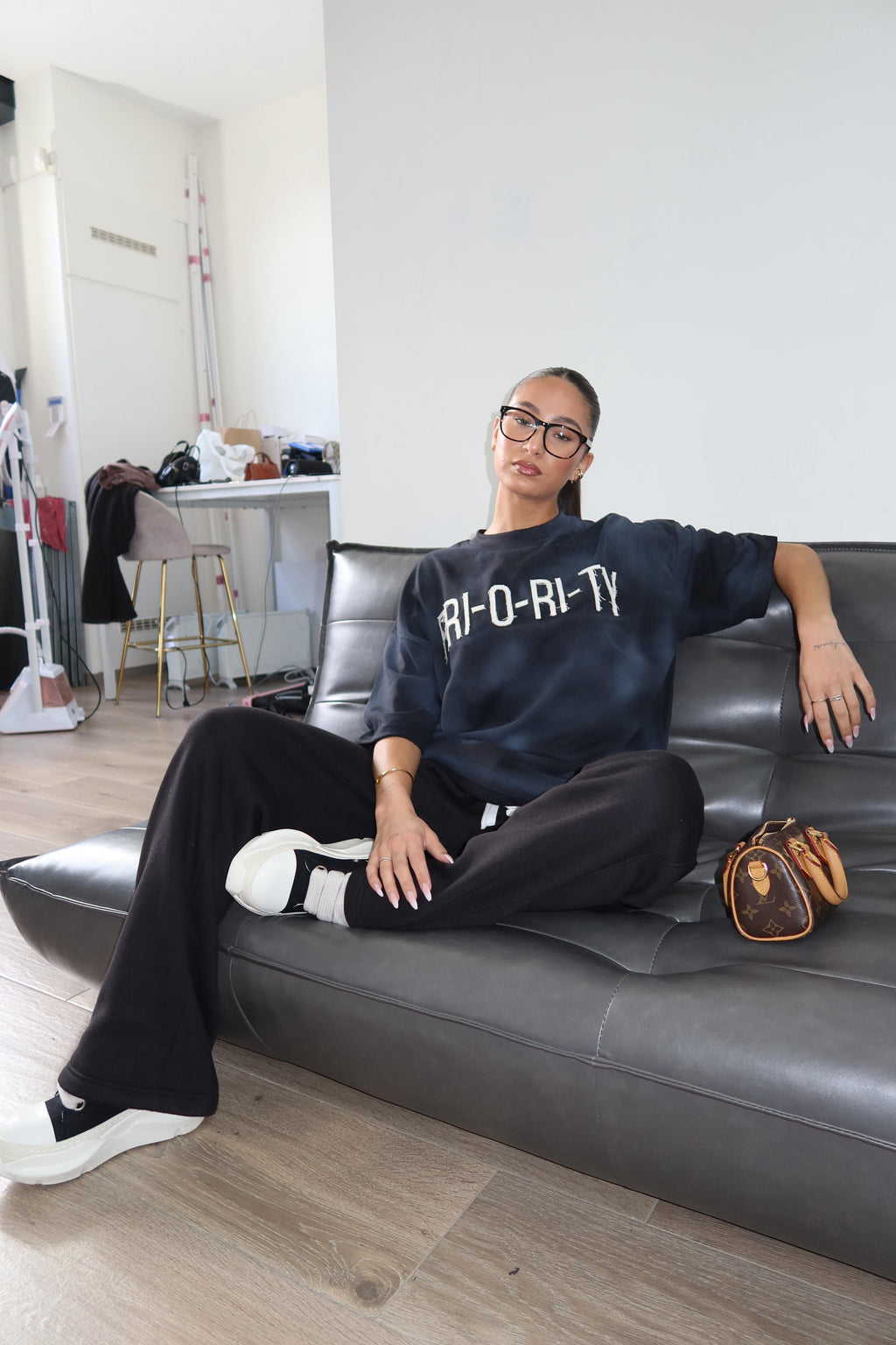 WASHED PRIOR TEE CHARCOAL