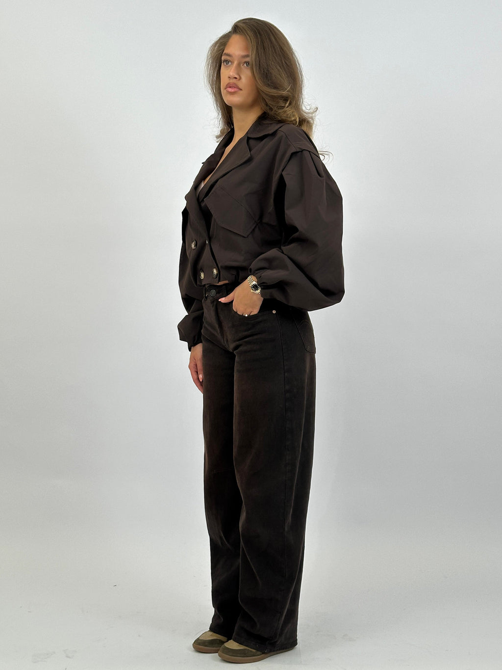 DEEP BROWN STRETCH BARREL JEANS