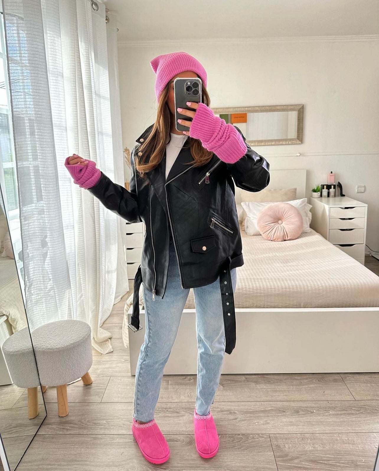 ÜBERGROßE LEDERJACKE SCHWARZ